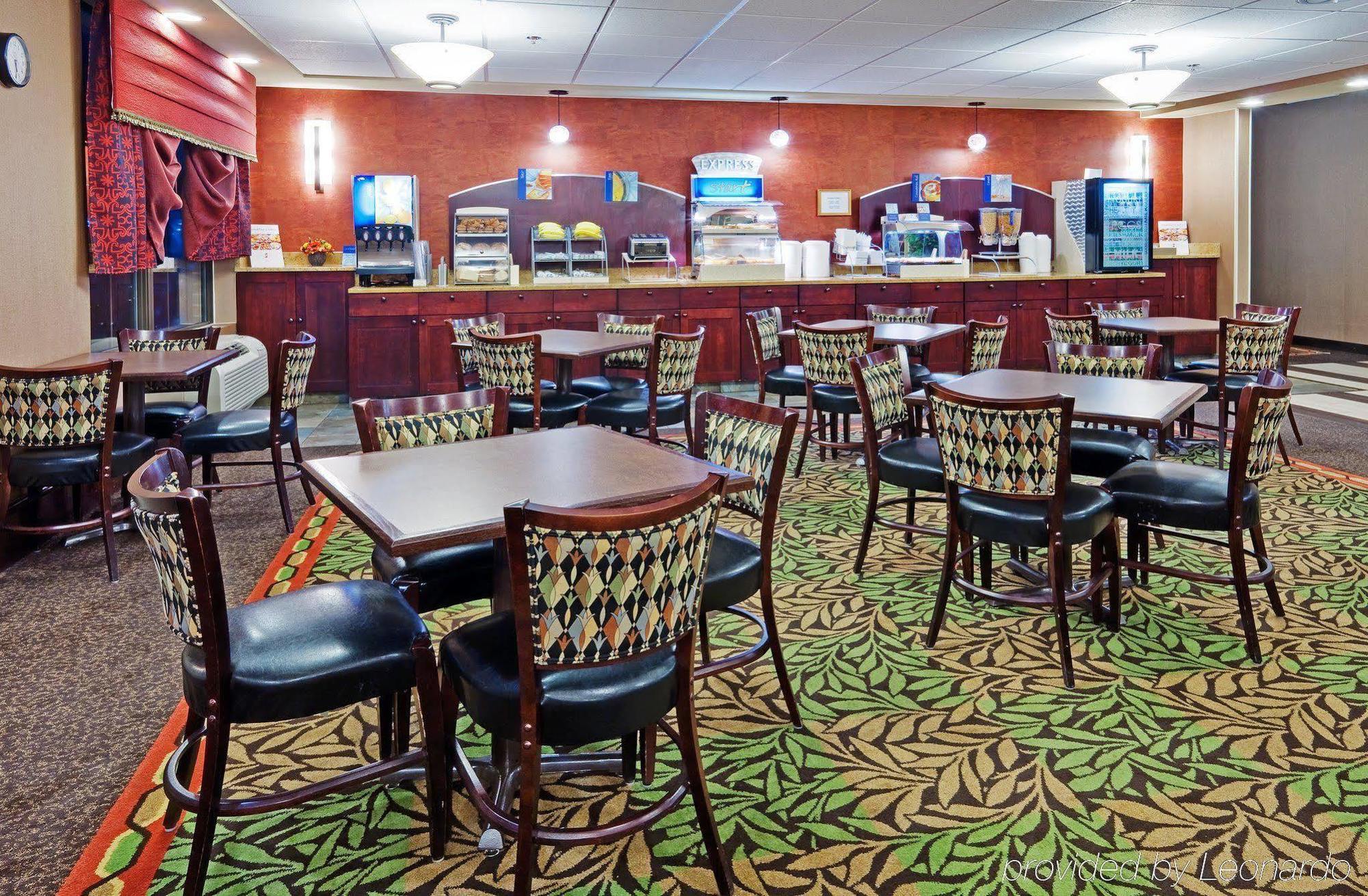 Holiday Inn Express Harrisburg East, An Ihg Hotel Restaurant bilde